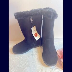 🛍Cat & Jack Georgeina faux suede shearling Boot